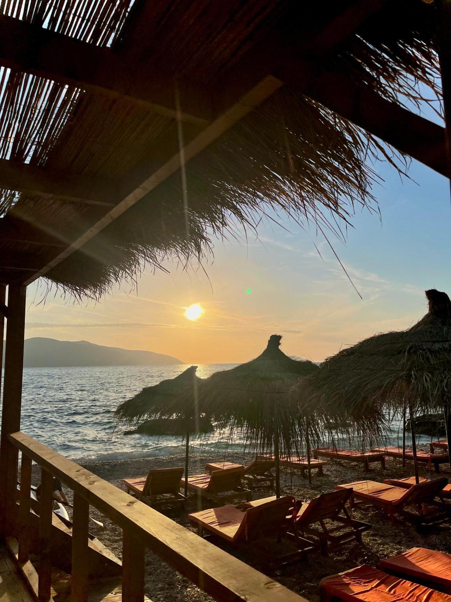 Envi Hotel Vlorë Eksteriør billede