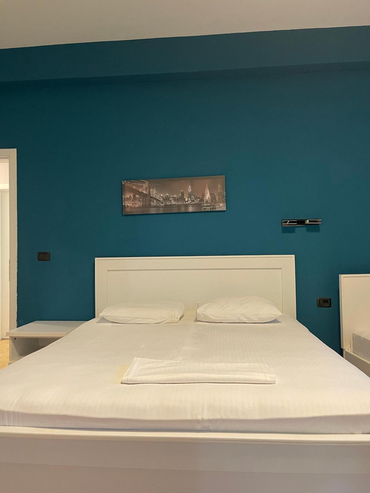 Envi Hotel Vlorë Eksteriør billede