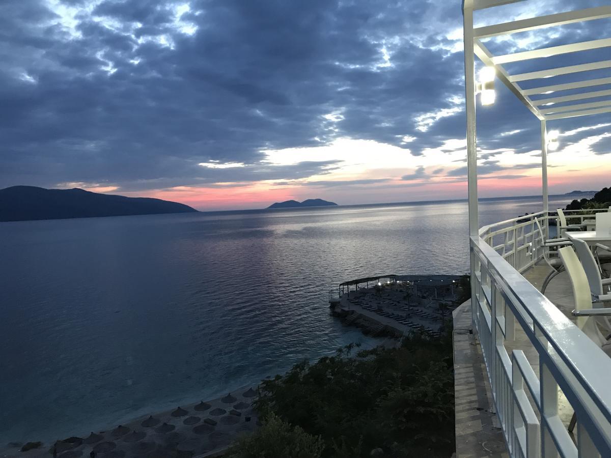 Envi Hotel Vlorë Eksteriør billede
