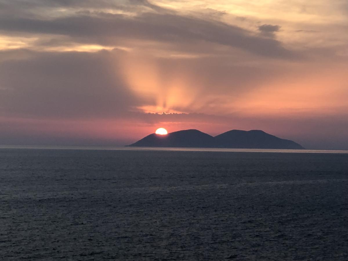 Envi Hotel Vlorë Eksteriør billede