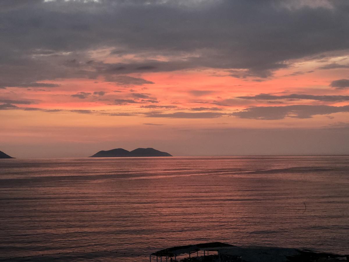 Envi Hotel Vlorë Eksteriør billede