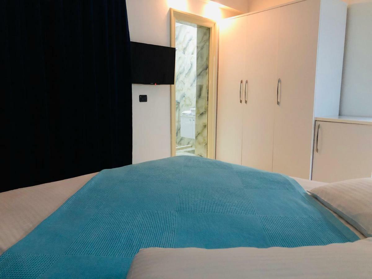 Envi Hotel Vlorë Eksteriør billede